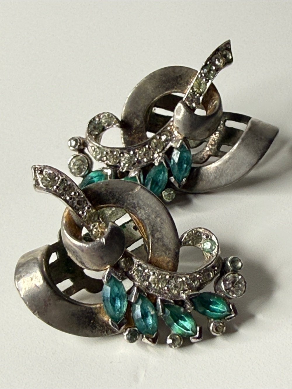 Free with bundle 1940’s Silvertone and Teal Crystal Cluster clip Earrings rehab